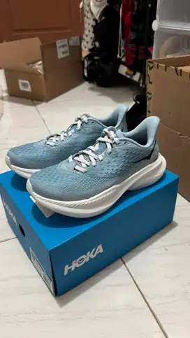 HOKA MACH 6 W 37 1/3