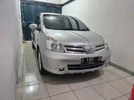 Nissan Livina 2012 Bensin