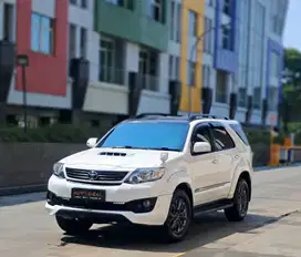 TDP 1 JT |  Toyota Fortuner 2.5 G VNT Turbo AT 2015 SUPER MULUS