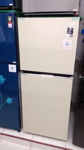 kulkas aqua 2pintu