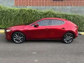 Jual Mazda 3 Hatchback 2021 Merah Kondisi super