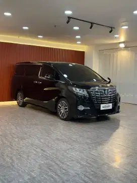 Km 72rb Dijual  Toyota Alphard Sc Audioless 2.5 cc At 2015