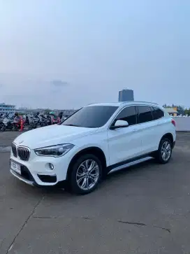 BMW X1 SDRIVE F48 AT 2020 WHITE ON BLACK PANORAMIC EXCELLENT CONDITION