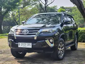 TDP 65.JT|ISTIMEWA| FORTUNER VRZ 2.4 AT DIESEL 2016 HITAM SEGER !!