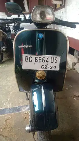 Vespa super Tahun 1976
