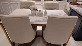 SET MEJA MAKAN DAN KURSI