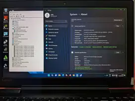 Core i7 8CPU 8GB SSD Dual VGA W11 ORI Laptop15in Full HD LENOVO 700