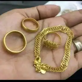 Saya dari tokoh emas melayani jual beli emas