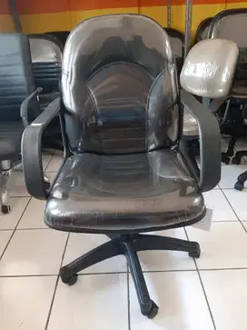 KD 470-B / Kursi Direktur / Kursi Kantor / Kursi Putar / Kursi Manager