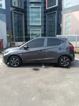 Like NEW Brio E CVT AT