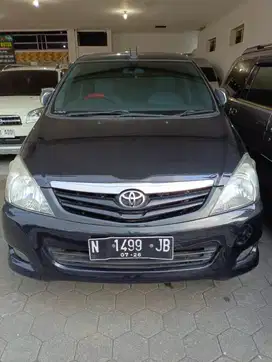 Toyota Kijang Innova 2011 Bensin