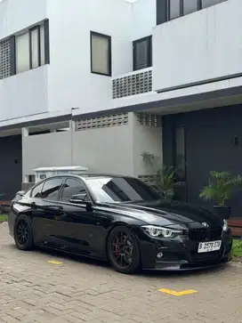 BMW 328i F30 Sport 2013 Full Spec Sangat Terawat