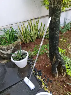 alat bantu kebersihan kamar mandi toilet dapat berputar 360 derajat