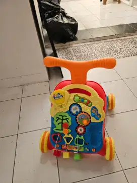 Bebe smart baby push walker