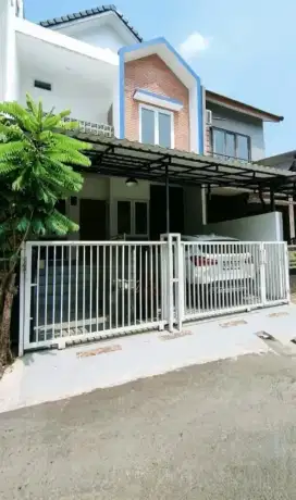 DIJUAL RUMAH CIBUBUR RESIDENCE DEKAT TOL JATIKARYA SIAP HUNI