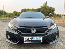 HONDA CIVIC ES HATCHBACK AT (2018)