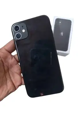Jual iPhone 11 64 GB warna hitam full set