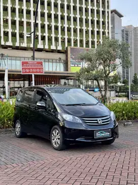Honda Freed E PSD ( Tipe tertinggi) HARGA CASH!