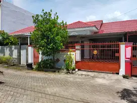Dijual Rumah Makassar sekitar Jl Urip Sumoharjo, Jl Perintis