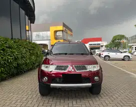 Pajero dakar 2.4 Tahun 2012 AT diesel
