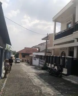 Rumah Ngesrep Banyumanik Dekat Tembalang Undip