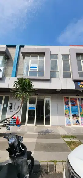 Disewakan Ruko Lokasi Strategis Didalam Perumahan Grand Pakuwon