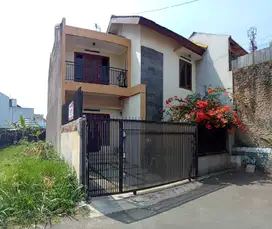 Dijul aRumah Modern 2 Lt. di Komplek Bukit Indah Cihanjuang Cimahi