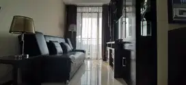 Dijual 2BR Gardenia Boulevard Lantai Sedang View Pool