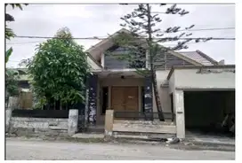 dijual rumah lokasi strategis