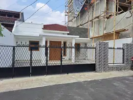Rumah 1 Lantai di Petukangan Selatan, Hanya 9 menit ke Tol Ciledug