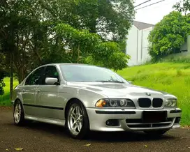 BMW 525i E39 Low Mileage MULUS!!