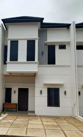 Rumah KCM Kota Cinema Mall Jatiasih, 2 LANTAI Dekat Tol, Bekasi (YUDI)