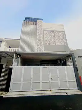 RUMAH FULL FURNISHED DIDALAM CLUSTER GRAHA BINTARO