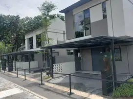 Rumah 2 lantai 2 kamar 500jtan lippo cikarang
