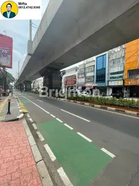 192. Dijual Ruko 3 Lantai + Rooftop di Panglima Polim Jakarta Selatan