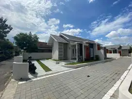 DIJUAL RUMAH SIAP HUNI 500JT-an DI KALASAN DEKAT KE PASAR PRAMBANAN