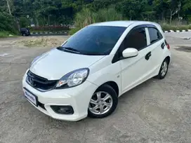Low Km Honda Brio Satya 1.2 E Bensin-MT 2016 Putih SSH
