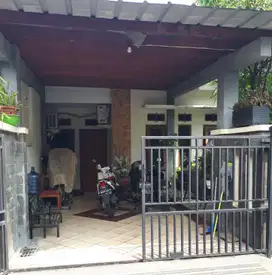 JUAL RUMAH SIAP HUNI TYTYAN KENCANA SUMMARECON BEKASI