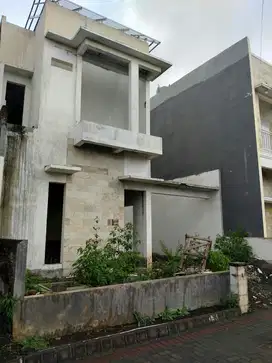 Rumah Villa Oro Oro Ombo Kota Batu