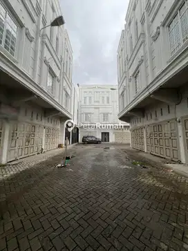 TOWNHOUSE GANDENG JALAN BHAYANGKARA I KOMPLEK BHAYANGKARA NODIGON