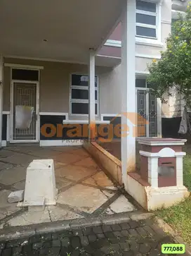 Di Jual Rumah 2 lantai lingkungan asri dan nyaman di Legenda Wisata