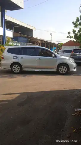 Nissan Grand livina 2018 Bensin