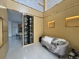 KOMPLEK PERUMAHAN DI POLONIA FULL FURNISHED
