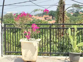 Dijual rumah asri nuansa villa, udara sejuk, view kota Bandung