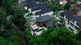 Stylish 4-Bedroom Riverside Villa with Jungle Views