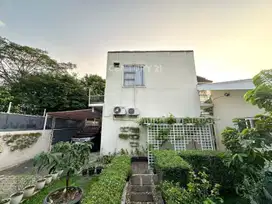 Rumah Luas Dan Asri Di Dekat Bintaro Sektor 5 6364