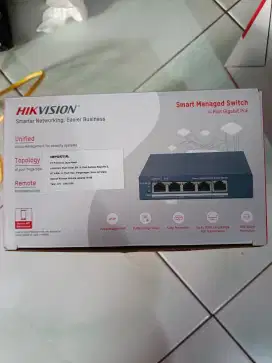 Switch POE Hik-vision 4 PORT Gigabit CCTV
