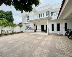 Rumah Siap Huni Zona Komersil Cocok Untuk Usaha Dan Kantor