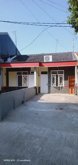 Rumah di lingkungan aman dlm komplek Jatihandap Cicaheum