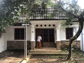 RUMAH NON FURNISHED, strategis, lingkungan asri